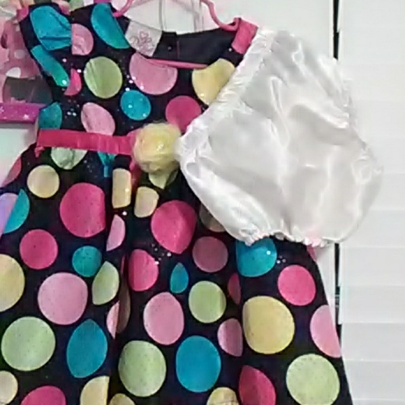 Dress - Picture 3 of 4